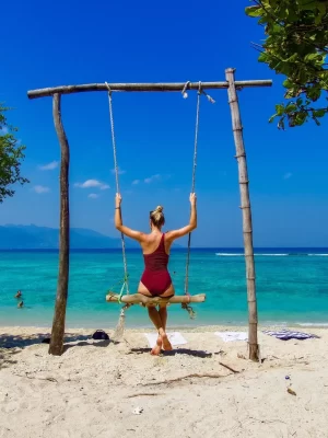 reiseziele_indonesien-gili-trawangan-schaukel
